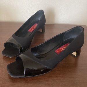Women’s open-toe low heels